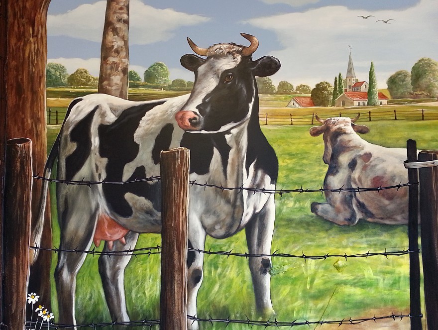 ze zijn reeds met twee muurschildering met koeien